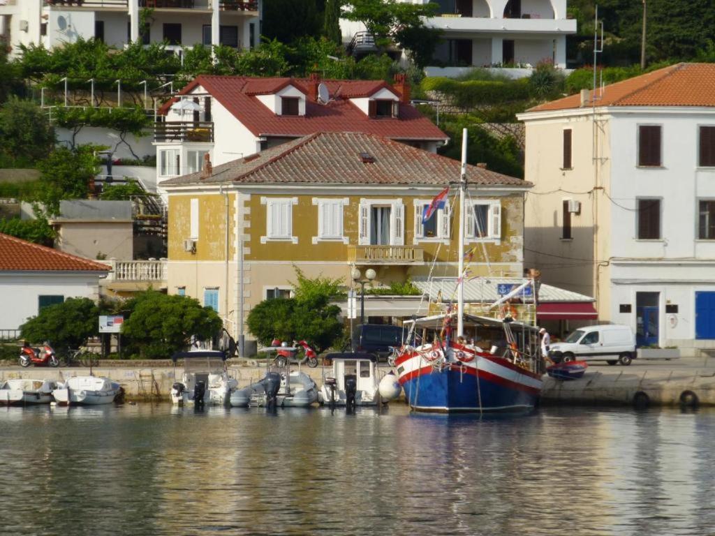 Apartment & Studio Elizabet Baška Buitenkant foto